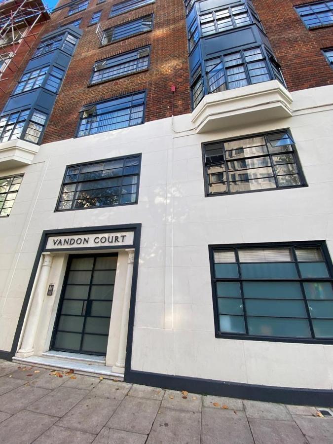 St James' Apartments Londen Buitenkant foto